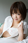 紗倉まな