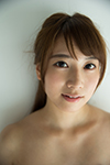 初川みなみ