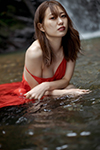 美谷朱里