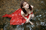 美谷朱里