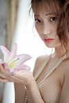 美谷朱里