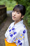 根尾あかり